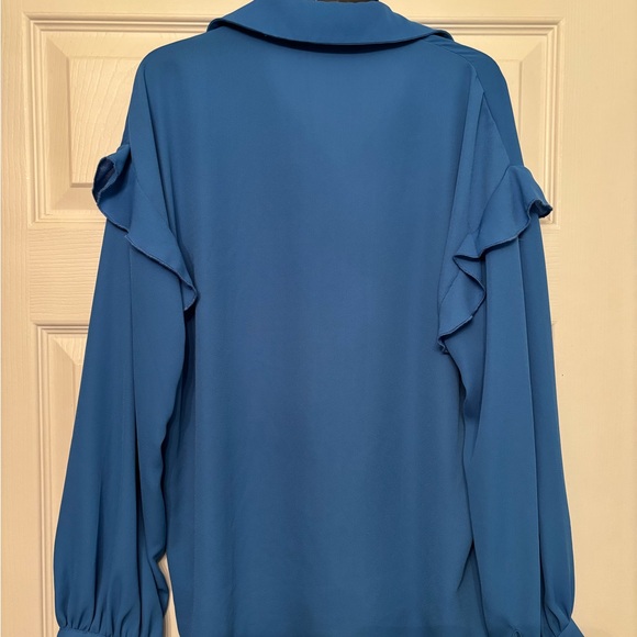 Zara Women's Blue Ruffle Top - Picture 2 of 3